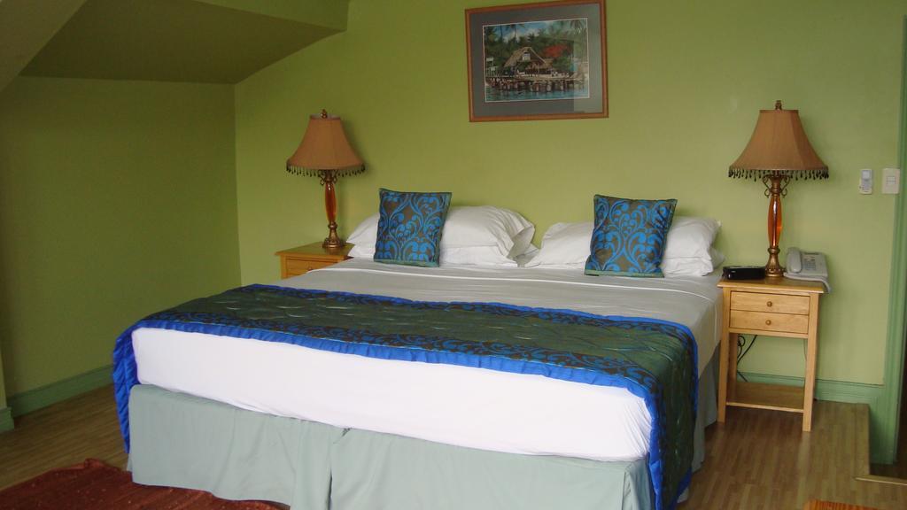 Heritage Inn Trinidad Belmont Extérieur photo