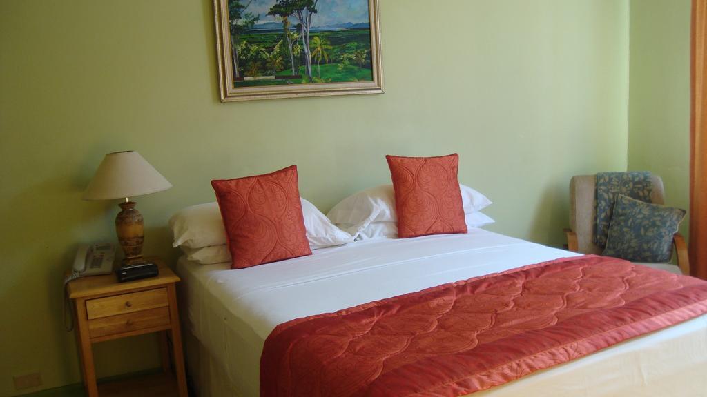 Heritage Inn Trinidad Belmont Chambre photo