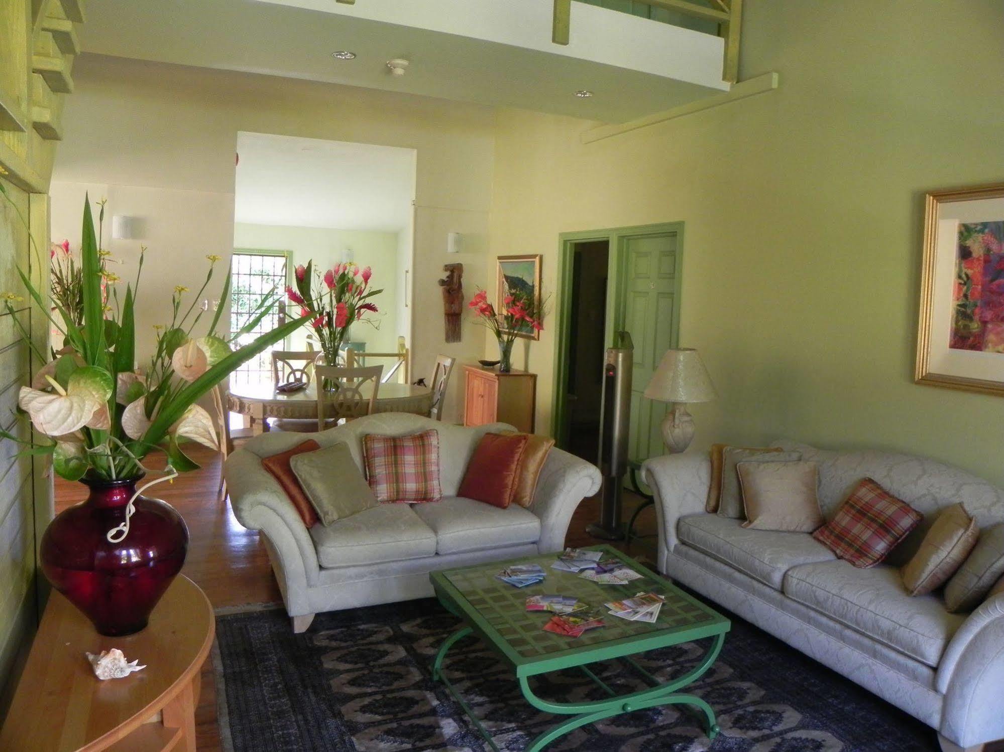 Heritage Inn Trinidad Belmont Extérieur photo