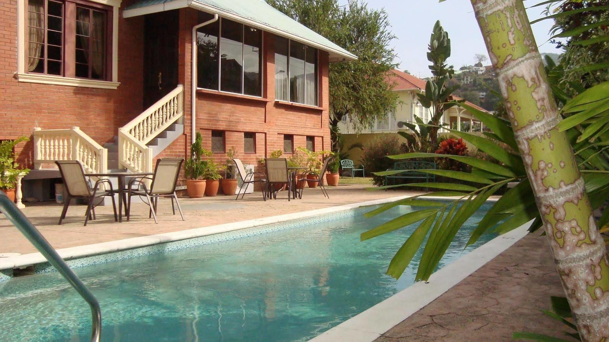 Heritage Inn Trinidad Belmont Extérieur photo